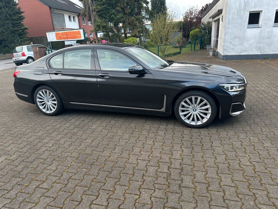 BMW 730d XDrive in Gladbeck