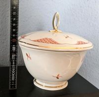 Lichte Keramik-Schale mit Blumenverzierung Brandenburg - Caputh Vorschau