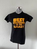 B&C Shirt T-Shirt Best girlfriend schwarz gelb L Bayern - Würzburg Vorschau