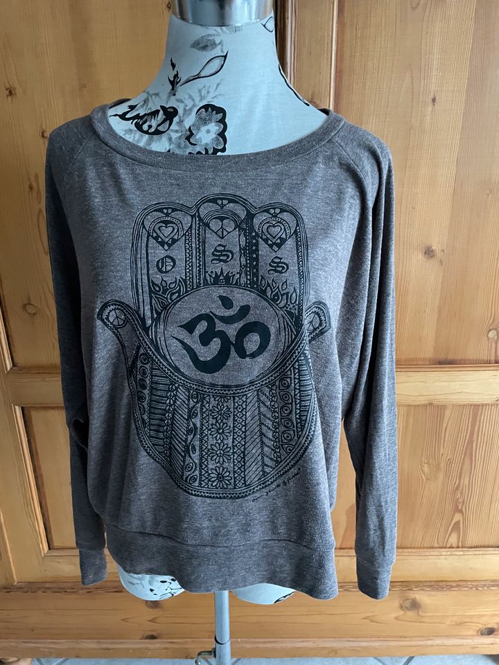 Yoga Sweatshirt / Größe M / OM SHIVA&SHAKTI in Rodgau