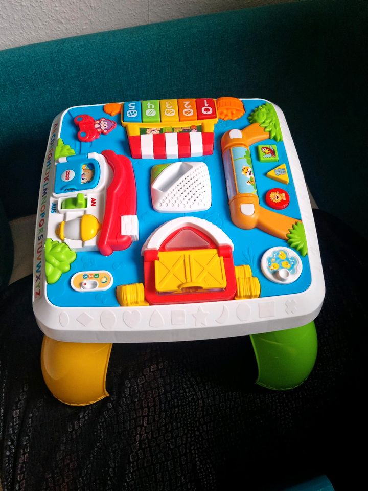 Fisherprice Spieltisch in Wuppertal