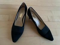 40 6,5 Pumps Gabor schwarz NEU Wildleder Hackenschuh Hessen - Wetzlar Vorschau