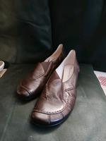 Tamaris edle Lederschuhe 39 Damen Blockabsatz Sachsen - Geithain Vorschau