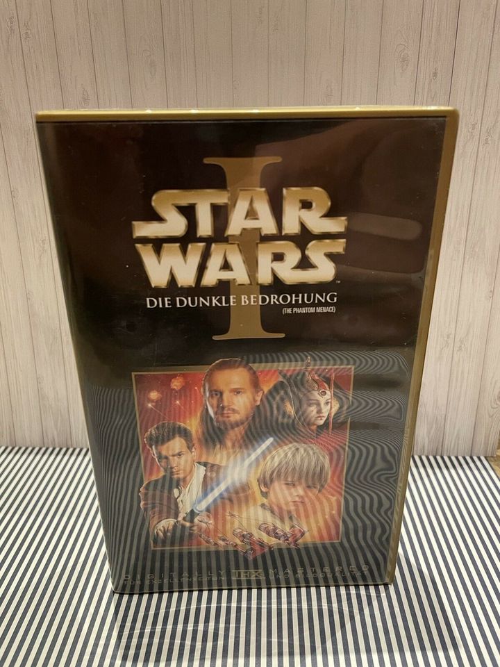 Star Wars Episode 1 VHS Videokassette in Welschbillig