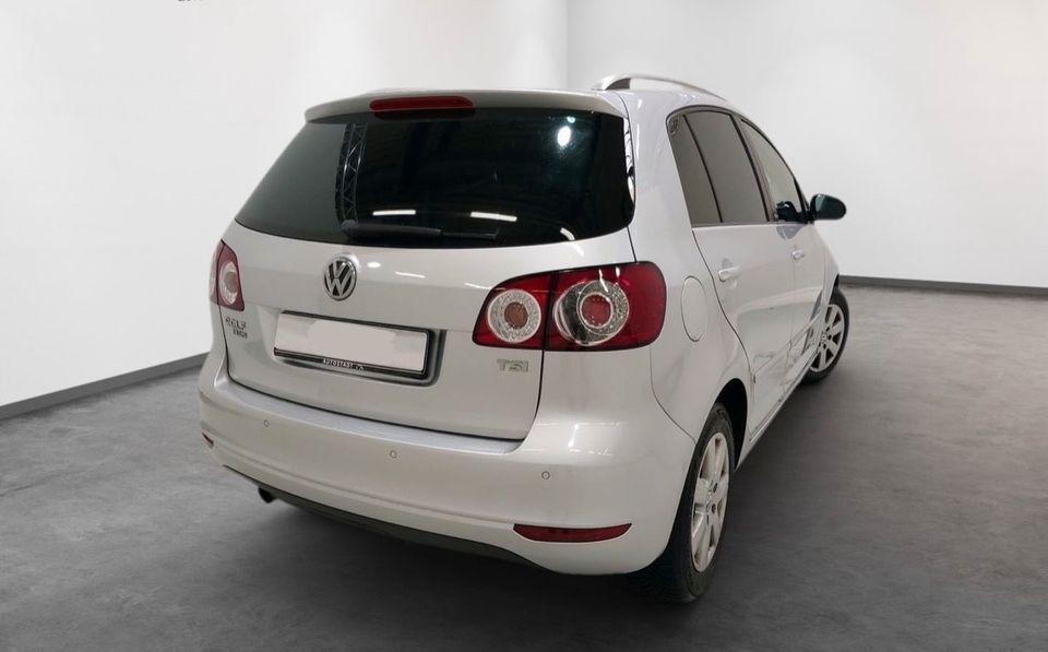 VW Golf Plus*Style*Automatik*Bi-Xenon*AHK*Klimaauto*Kurvenlicht* in Waldenbuch