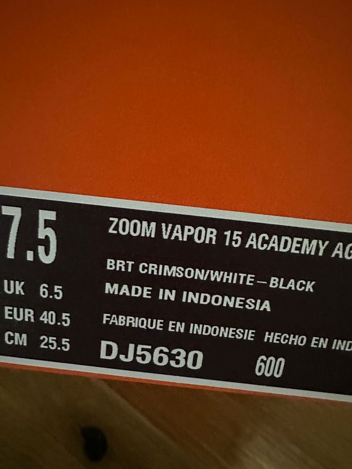 Nike Zoom Vapor 15 Acadamy AG Fußballschuhe 40.5 NEU weiß schwarz in Rostock