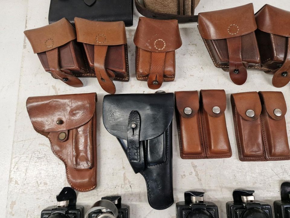 19 Teile Militaria, Holster, Patronentaschen, Magazintaschen uvm. in Heusweiler