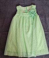 Grünes Sommerkleid mit Schmetterlingen gr. 92 Hessen - Schlangenbad Vorschau