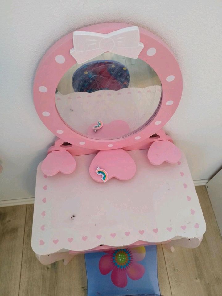 Frisiertisch Schminktisch Mädchen Holz Spiegeltisch rosa Stuhl in Trebgast