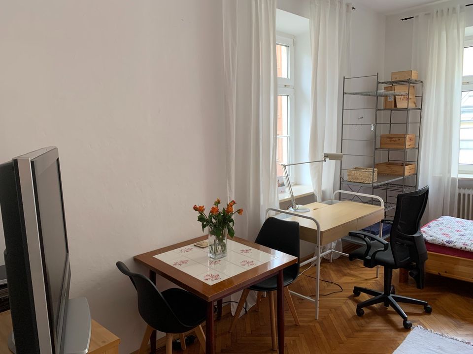 WG Zimmer in Altbau Wohnung Schwabing in München