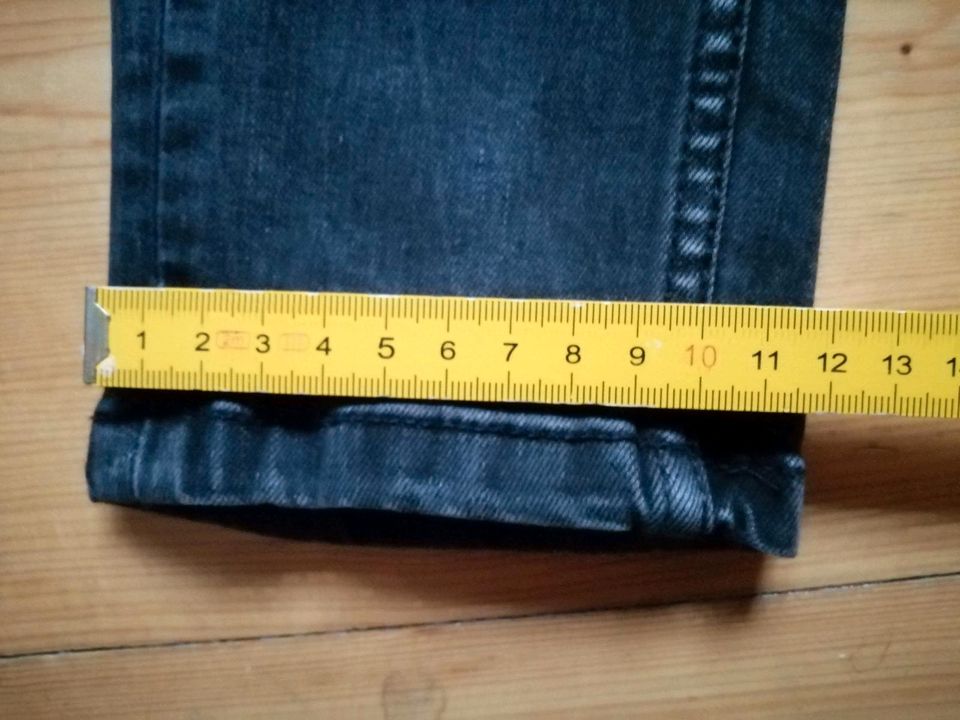 Jeans, Gr. 29/30, schwarz washed FSBN in Bad Soden-Salmünster
