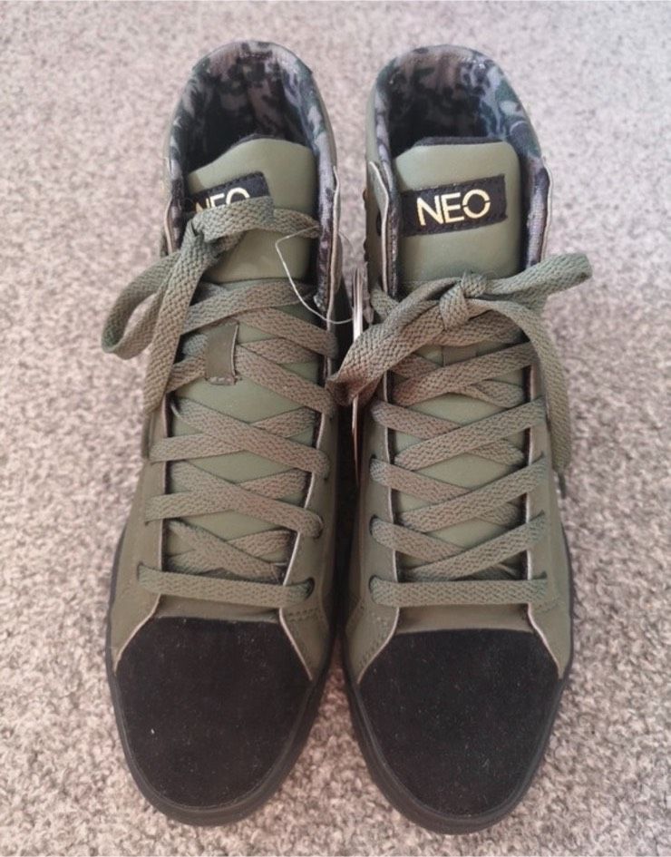 Khaki/schwarz Adidas Neo Vulc Mid W in Magdeburg