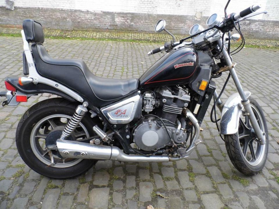 SUCHE Kawasaki EN 500 - 450 - LTD 454 auch defekt oder in Teilen in Westoverledingen