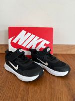 Nike Sneaker Größe 23,5 Kr. Altötting - Unterneukirchen Vorschau