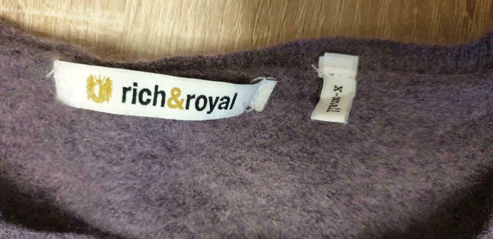 Rich & Royal Pullover XS in Breisach am Rhein  