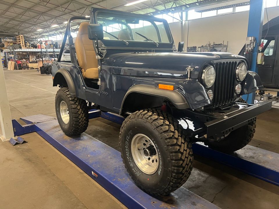 Jeep CJ5 V8 in Schortens