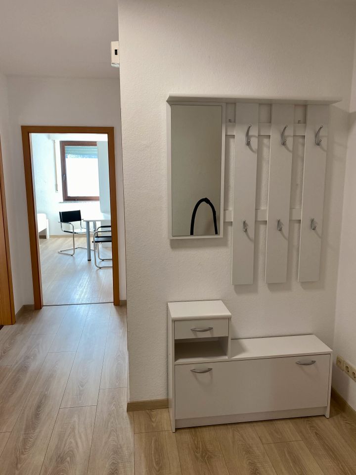 Monteurzimmer, Monteurwohnungen, Monteurunterkunft, Ferienwohnung Pokój, Гостьова кімната: 100 Möblierte Wohnungen, Appartements, ganze Häuser für Monteure Lippstadt, Geseke, Beckum, Soest, Delbrück in Lippstadt