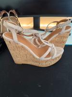 Schuhe mit Absatz / Keilabsatz /Sommerschuhe Duisburg - Duisburg-Süd Vorschau