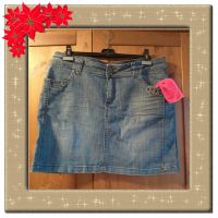 Jeans Rock von Fitt Jeans in blau Gr. 44 mit Gürtel Schlaufen Sachsen-Anhalt - Magdeburg Vorschau