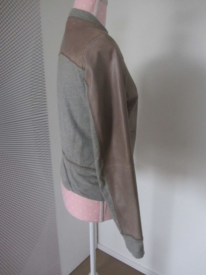 Lederjacke Rose Grau Julia S Roma 36 in Kerpen