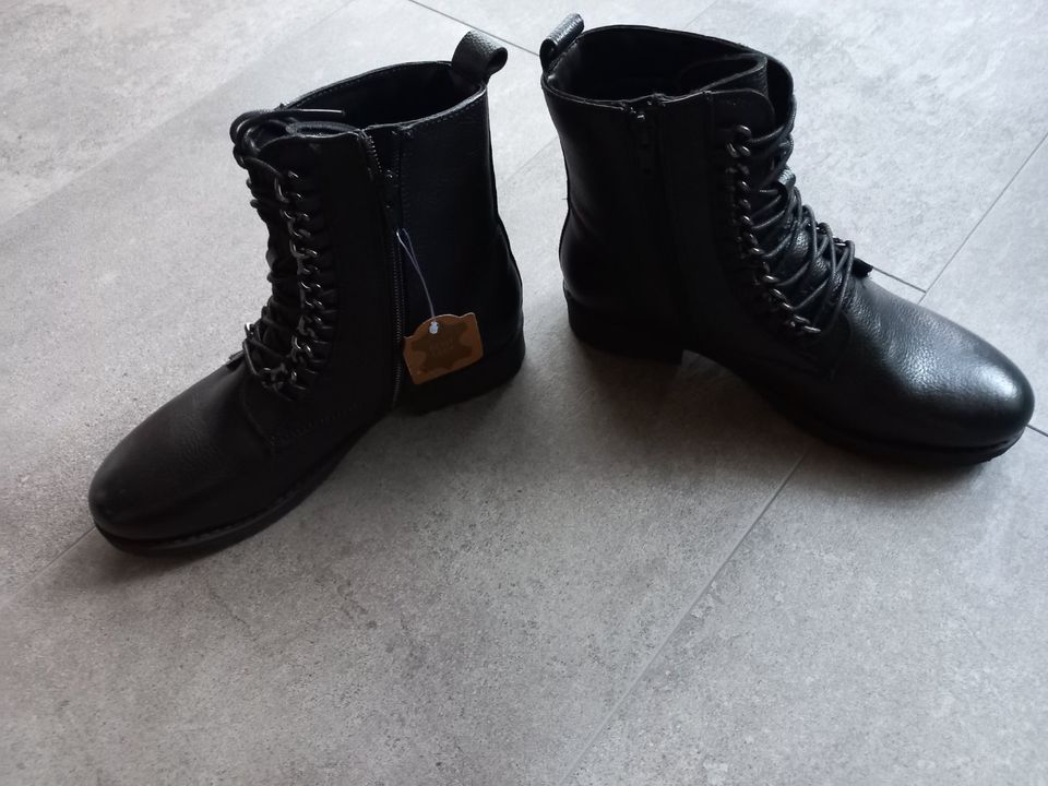 Schnürstiefelette schwarz Leder NEU Gr.39 NUR 20.-€ in Wuppertal