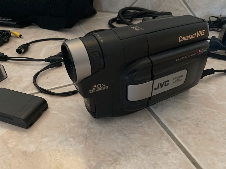 JVC Camcorder GR-FXM15EG in Lauffen