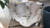 /// NEU  DIVERSE PUMPS  STIEFELETTE MUSTANG SNEAKER VANS  USW /// Ludwigslust - Landkreis - Zarrentin Vorschau