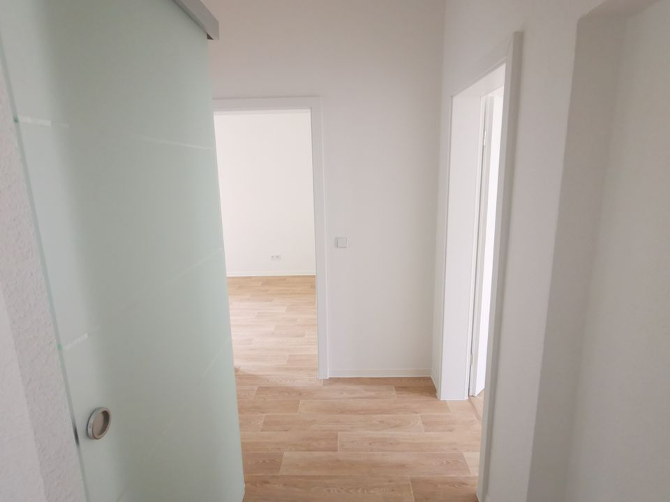 Frisch renoviert: 3-Raum-Wohnung in ruhiger Lage - seniorengeeignet da Hochparterre in Merseburg