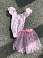 Ballerina-Outfit mit Glitzer-Ärmeln in Größe 98 / 104 Niedersachsen - Fredenbeck Vorschau