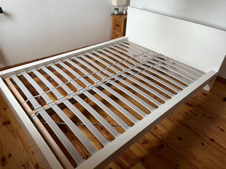 IKEA Bett 140x200 zu verschenken für Selbstabholer in Bad Honnef