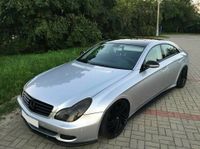 Front Ansatz für MERCEDES CLS C219 Serie schwarz Hochglanz Niedersachsen - Bruchhausen-Vilsen Vorschau