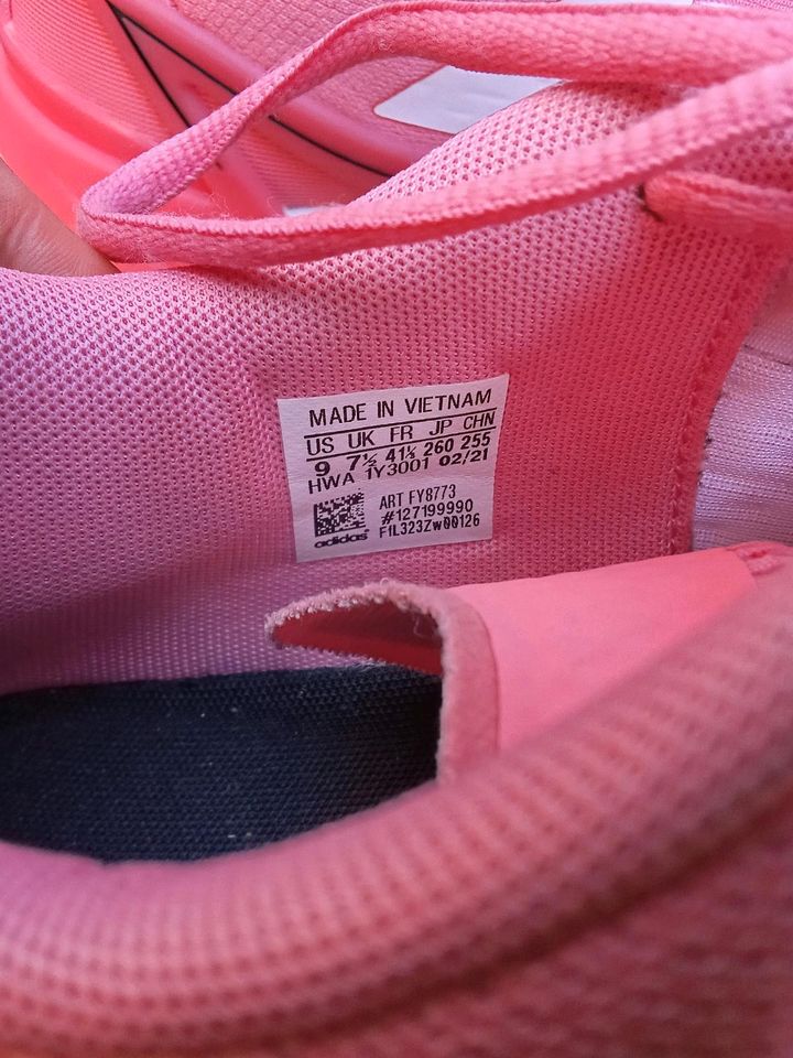Adidas Schuhe 41,5 in Remscheid