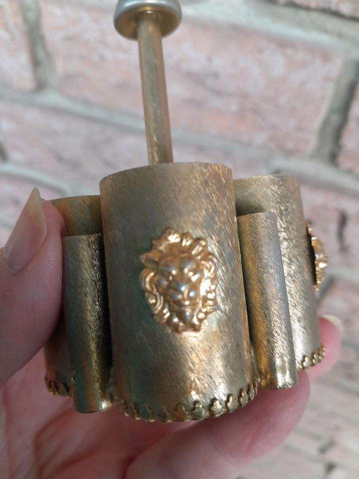 Antiker Lippenstiftbehälter (aus Messing ?), Löwenkopf in Datteln