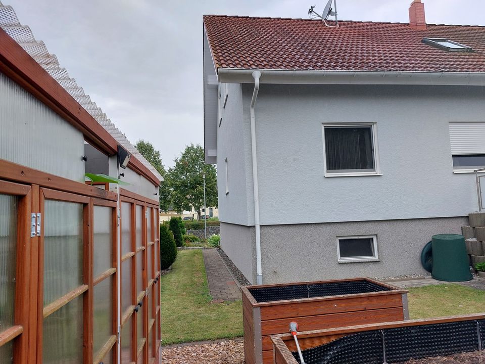 Zweifamilienhaus mit Doppelgarage in Mühlhausen-Ehingen in Mühlhausen-Ehingen