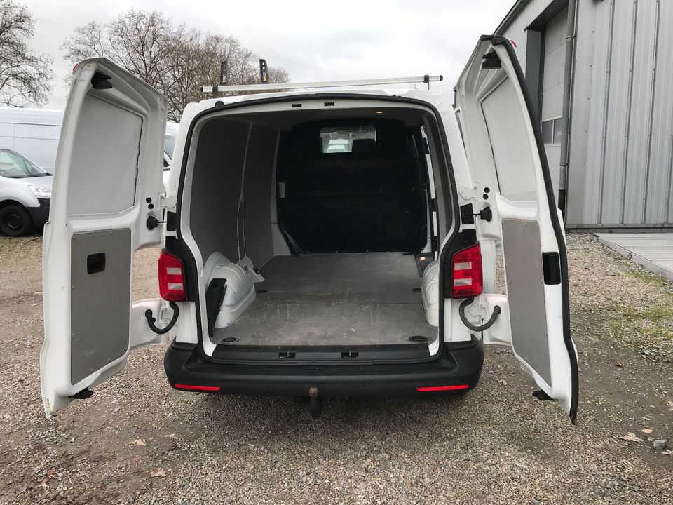 Volkswagen T6 Transporter Kasten-lang,AHK,PDC,SH,St-Heizung in Bensheim