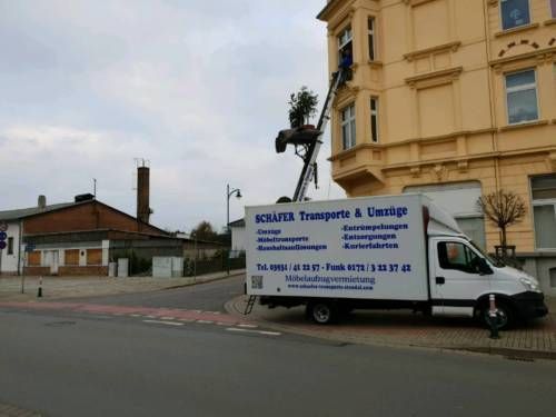 ﻿SCHÄFER - MÖBELAUFZUG / AUSSENAUFZUG / UMZUGSLIFT VERMIETUNG in Stendal