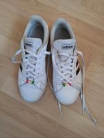 Sneaker, weiß, adidas, Größe 41 1/3, guter Zustand Bayern - Kirchberg Vorschau