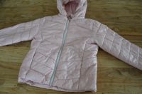 H&M leichte wattierte Jacke, Mädchen, Gr. 122, rosa, kleine Mänge Baden-Württemberg - Tiefenbronn Vorschau