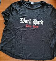 Work hard play hard T-shirt Größe M Nordrhein-Westfalen - Holzwickede Vorschau
