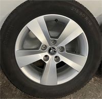 Skoda Superb 3V Alufelgen 215 60 16 Zoll Winterräder 3V0601025AC Nordrhein-Westfalen - Gladbeck Vorschau