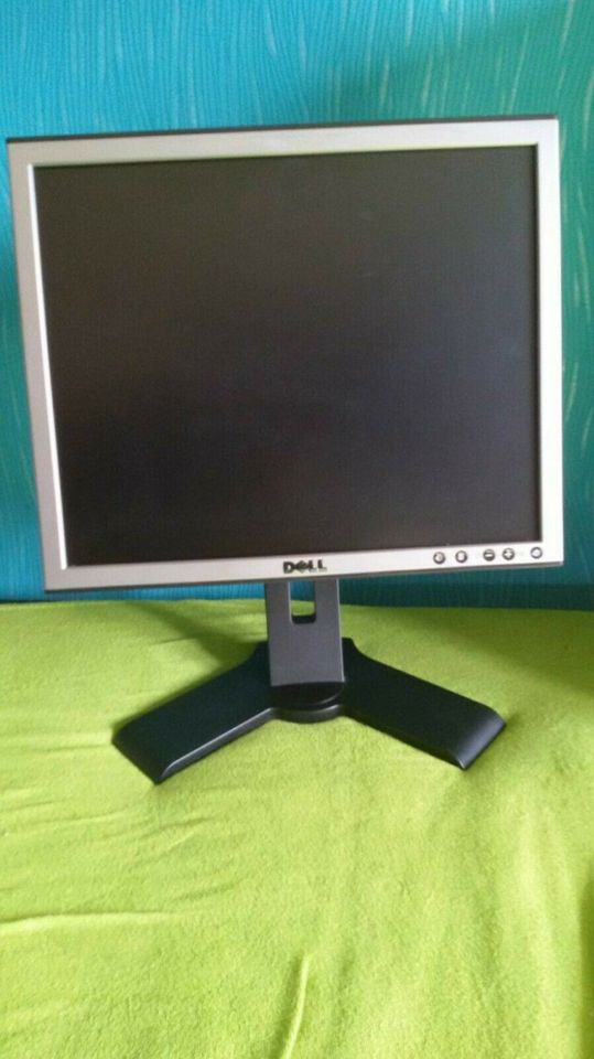 Dell Monitor LCD TFT P190St 19"1280x1024 5:4 schwarz grau,schwenk in Sollstedt (Wipper)