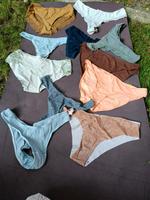 Tangas Unterhosen zu verkaufen Größe M Bremen - Schwachhausen Vorschau