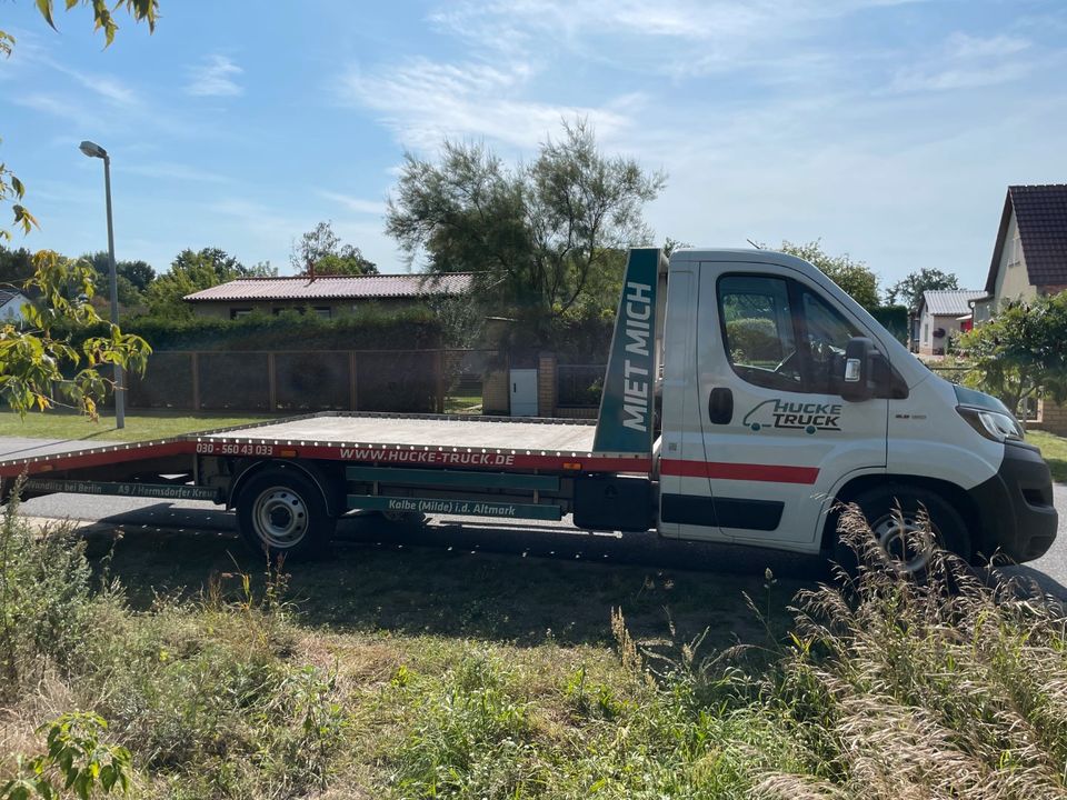 Fiat Ducato Abschleppwagen 1. Hand EZ 8/21 310000km 1,4to Zuladun in Berlin