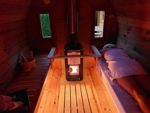 Logo von Fasssauna und Hot Tub Vermietung Steinbach Overath Nordrhein  Westfalen