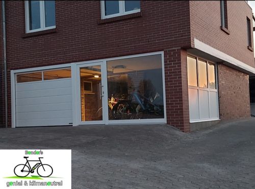 Logo von Bender's E-Bike / genial & klimaneutral